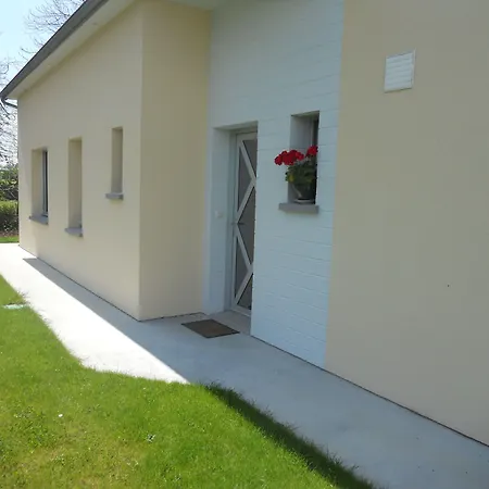 Le Clos Spinoza 3* Saint-Planchers